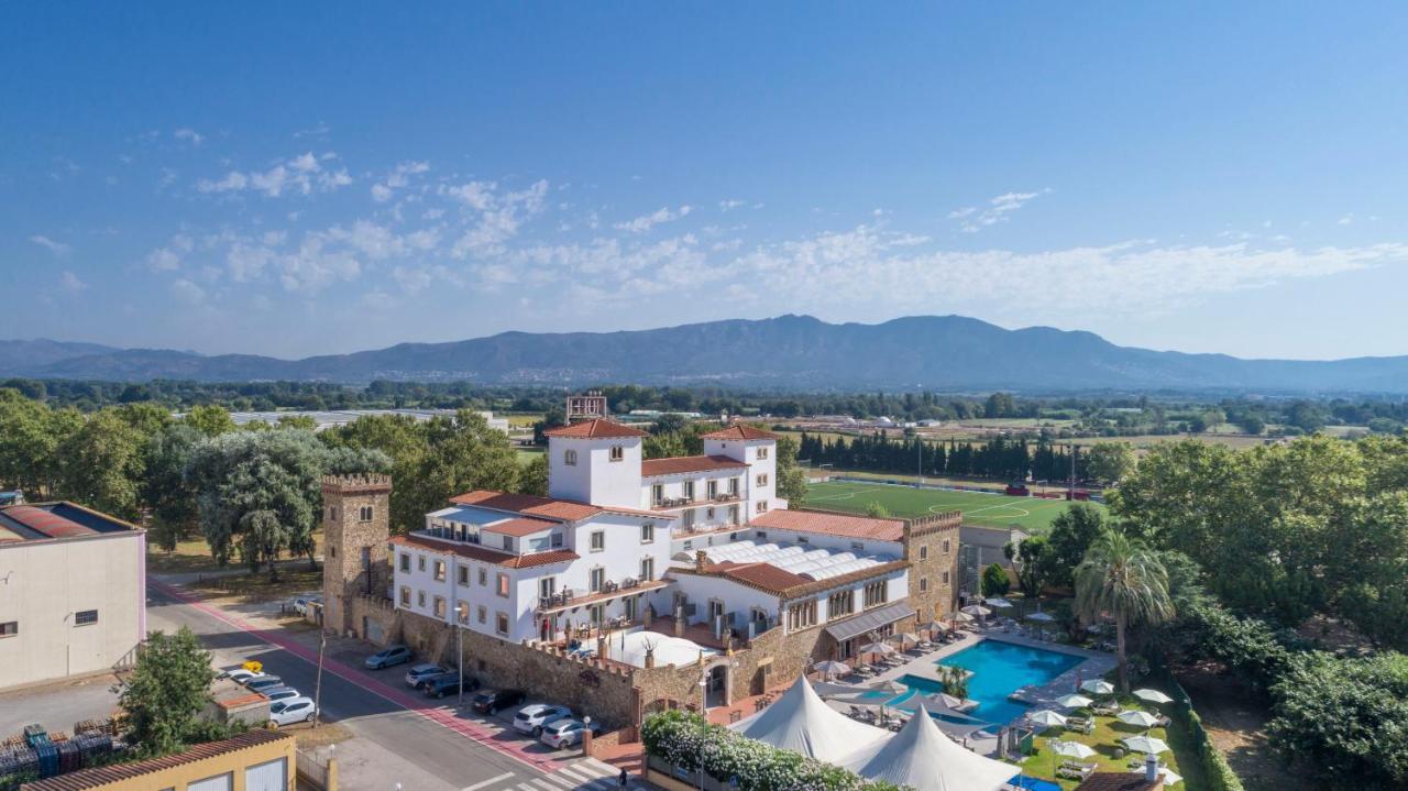 Hotel Castell Blanc Empuriabrava Exterior foto