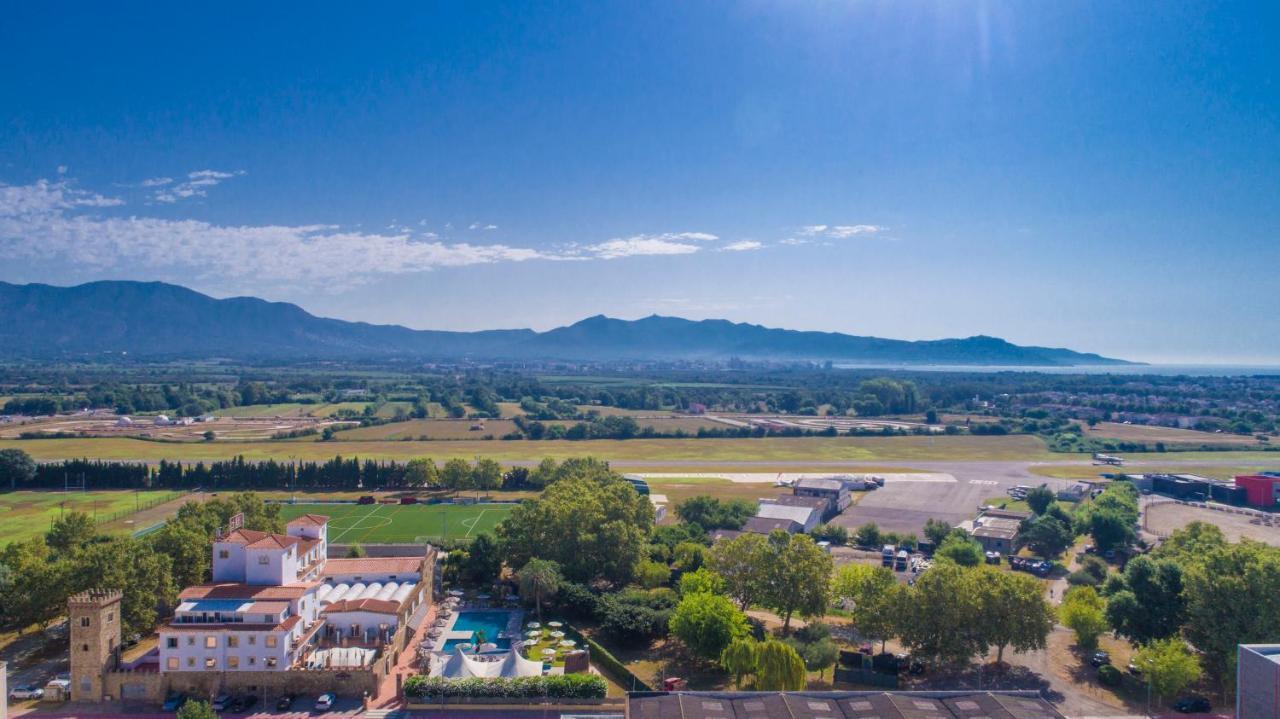 Hotel Castell Blanc Empuriabrava Exterior foto